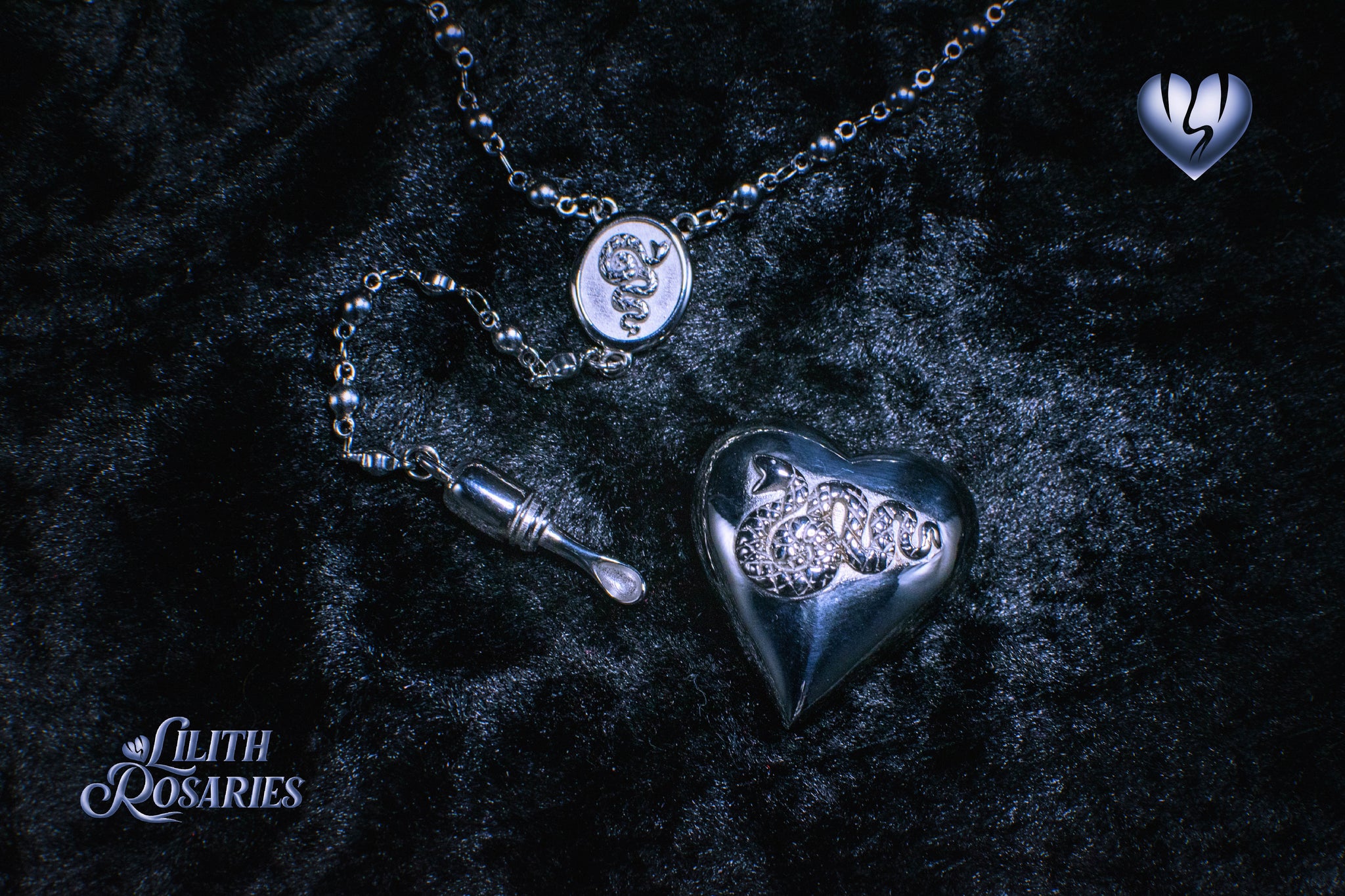 Heart of Eden - Lana Del Rey Necklace Replica – Lilith Rosaries